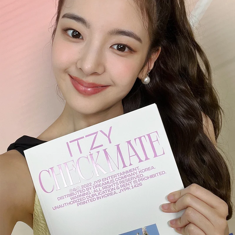 CHECKMATE LIA VERSION SIGNED (D2C Standard) CD