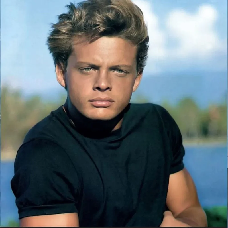 Luis Miguel - 20 Aos
