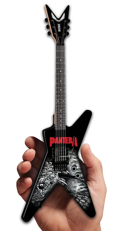 PANTERA - DEAN DIMEBAG -  THE GREAT SOUTHERN TRENDKILL B&W MINI GUITAR  150 MADE