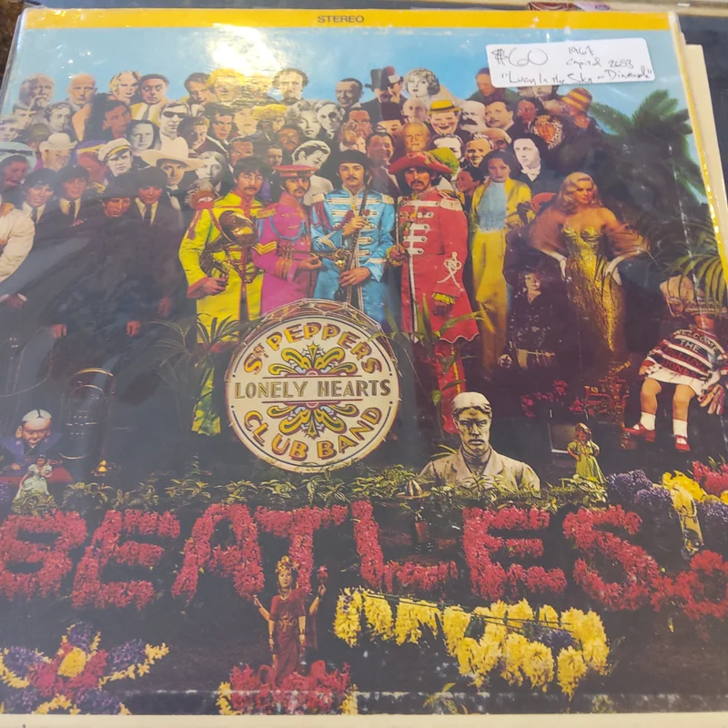 Sgt. Peppers lonely heart band lp older pressing with booklet