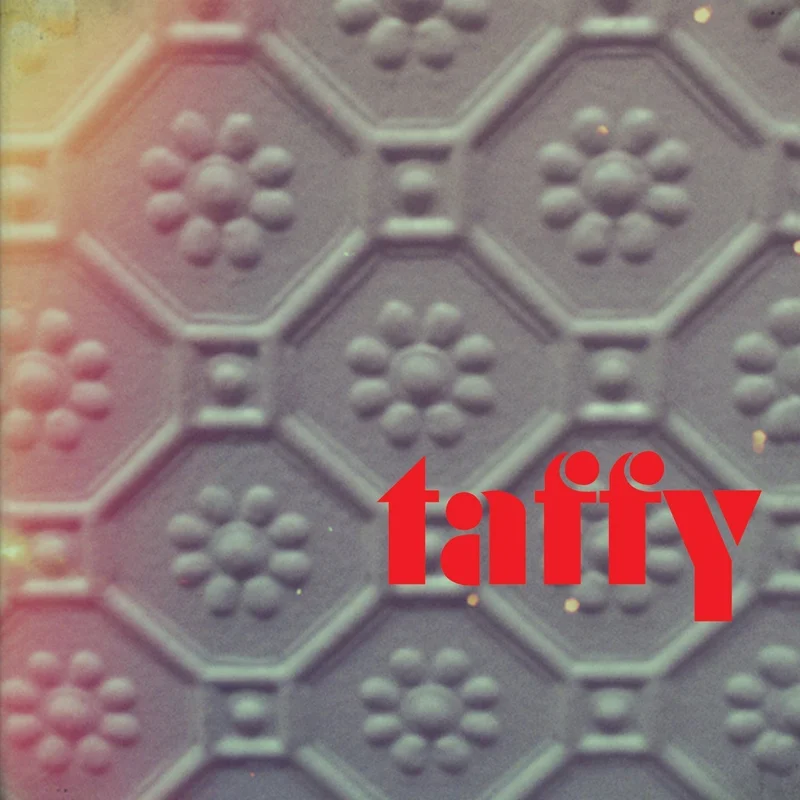 Taffy - Flower Chain